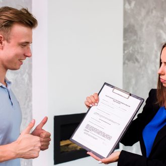 man-approving-with-businesswoman (1)